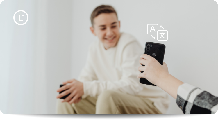 Real Time Translation for Customer Support with Lara Translate